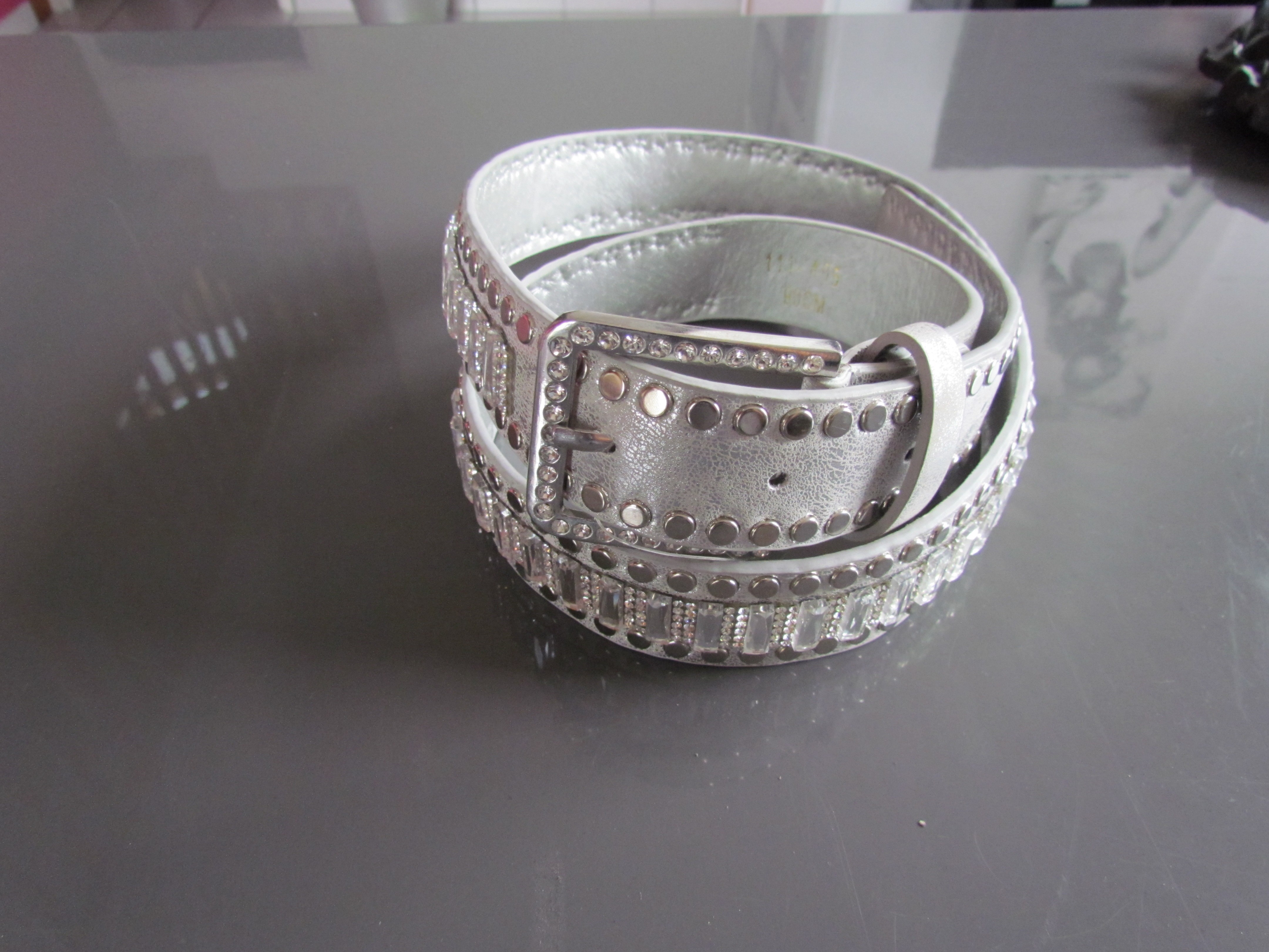 Ceinture Chaînette Strass Signée Créateur - Fabriquée En Italie - Paillettes Scintillantes - Taille L Argentée