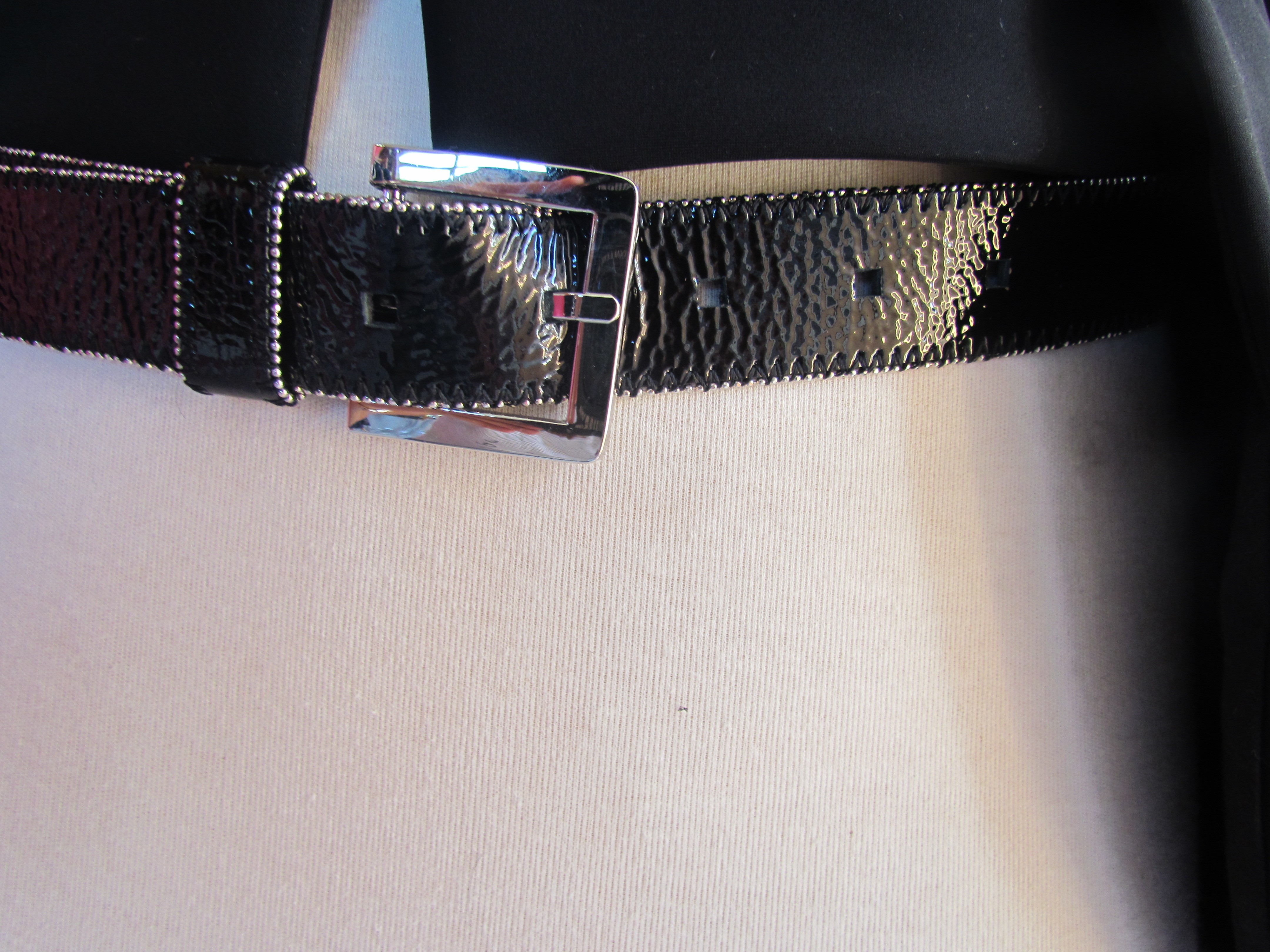 Ceinture noire outlet vernis femme