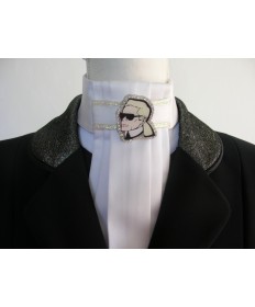 broche KARL